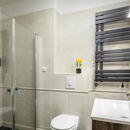 Marvelous In Andrassy Boulevard