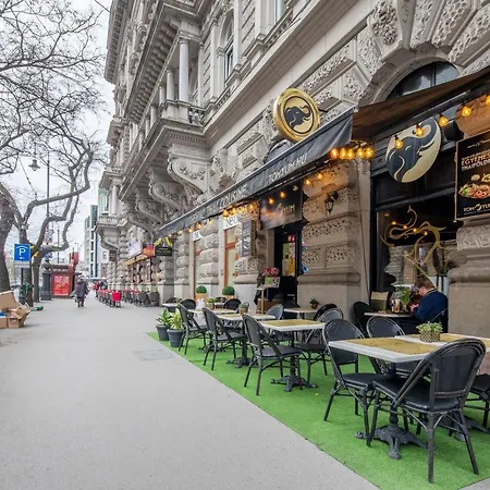 דירה Marvelous In Andrassy Boulevard *