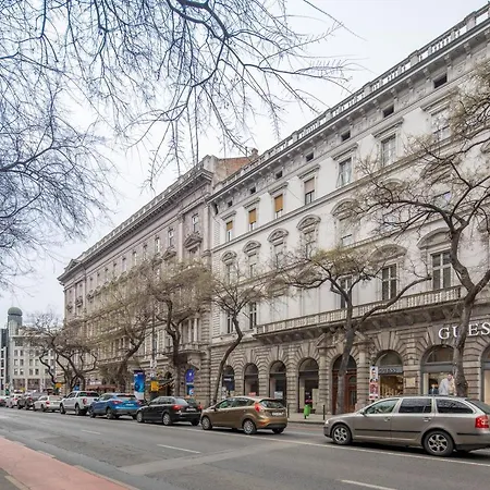 Marvelous In Andrassy Boulevard Budapeşte