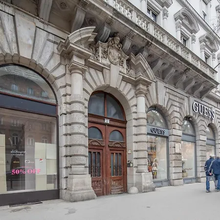 Marvelous In Andrassy Boulevard شقة *