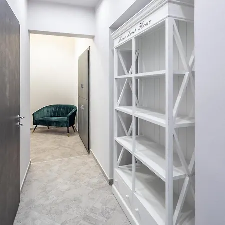 Marvelous In Andrassy Boulevard *