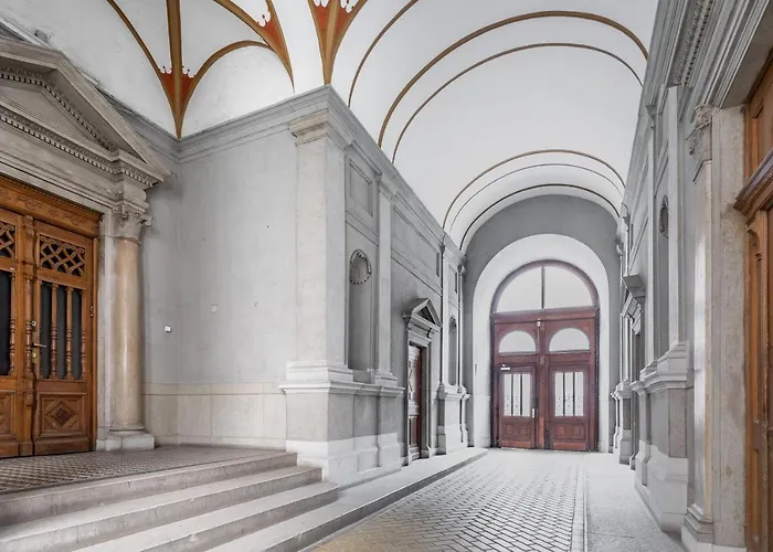 Marvelous In Andrassy Boulevard דירה *