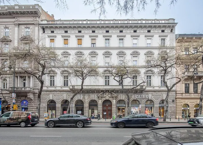 Marvelous In Andrassy Boulevard *