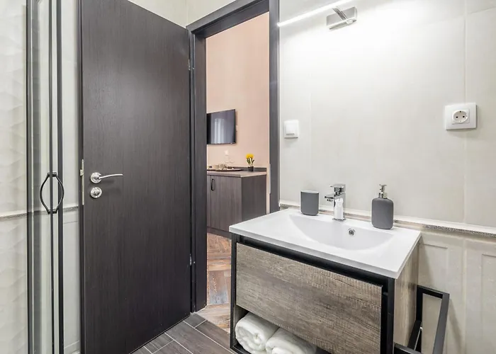 Marvelous In Andrassy Boulevard