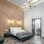 Apartment Marvelous In Andrassy Boulevard Budapest
